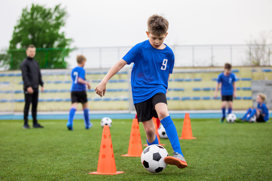 Criança com TDAH pratica esporte - Cellera Farma.